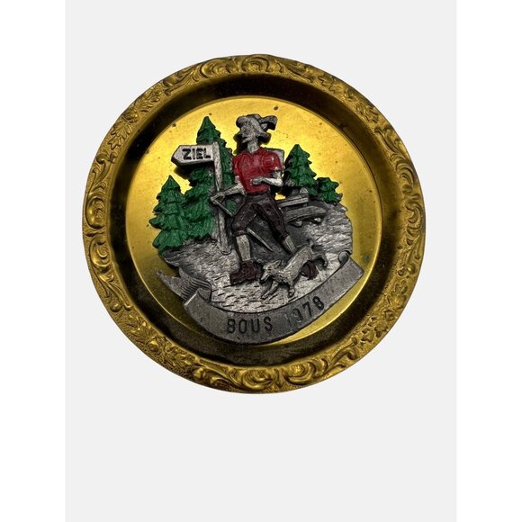 Pair Of Vintage 1978 & 1981 Volkswandertag Brass Wall Hangings 4" German Hiking - Picture 3 of 6